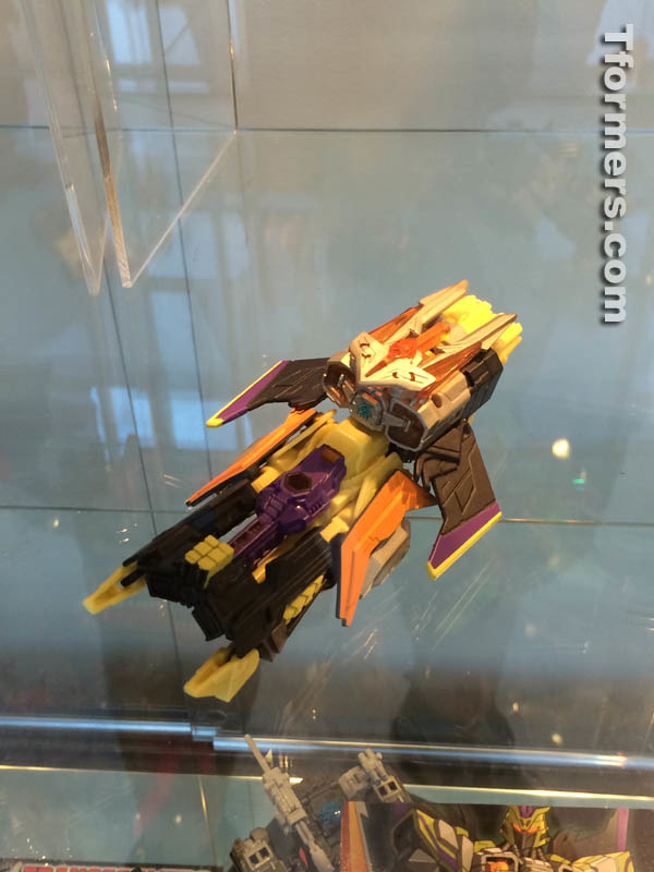 BotCon 2014 Exclusives Previes Alpha Trion More  (40 of 93)